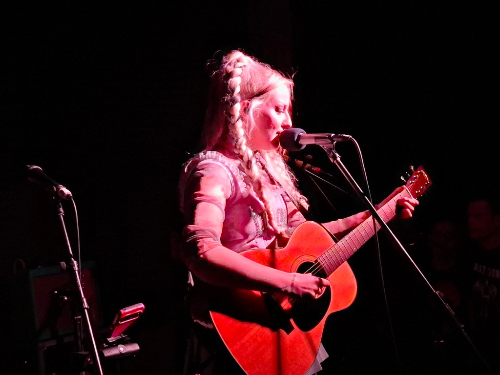 LIVE: Du Blonde, The White Hotel, Salford,&nbsp;26/01/2025