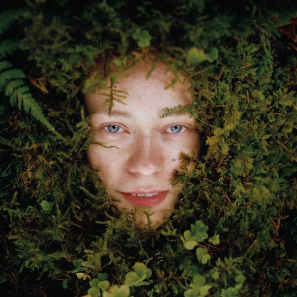 REVIEW: Anna B Savage – You and I Are&nbsp;Earth